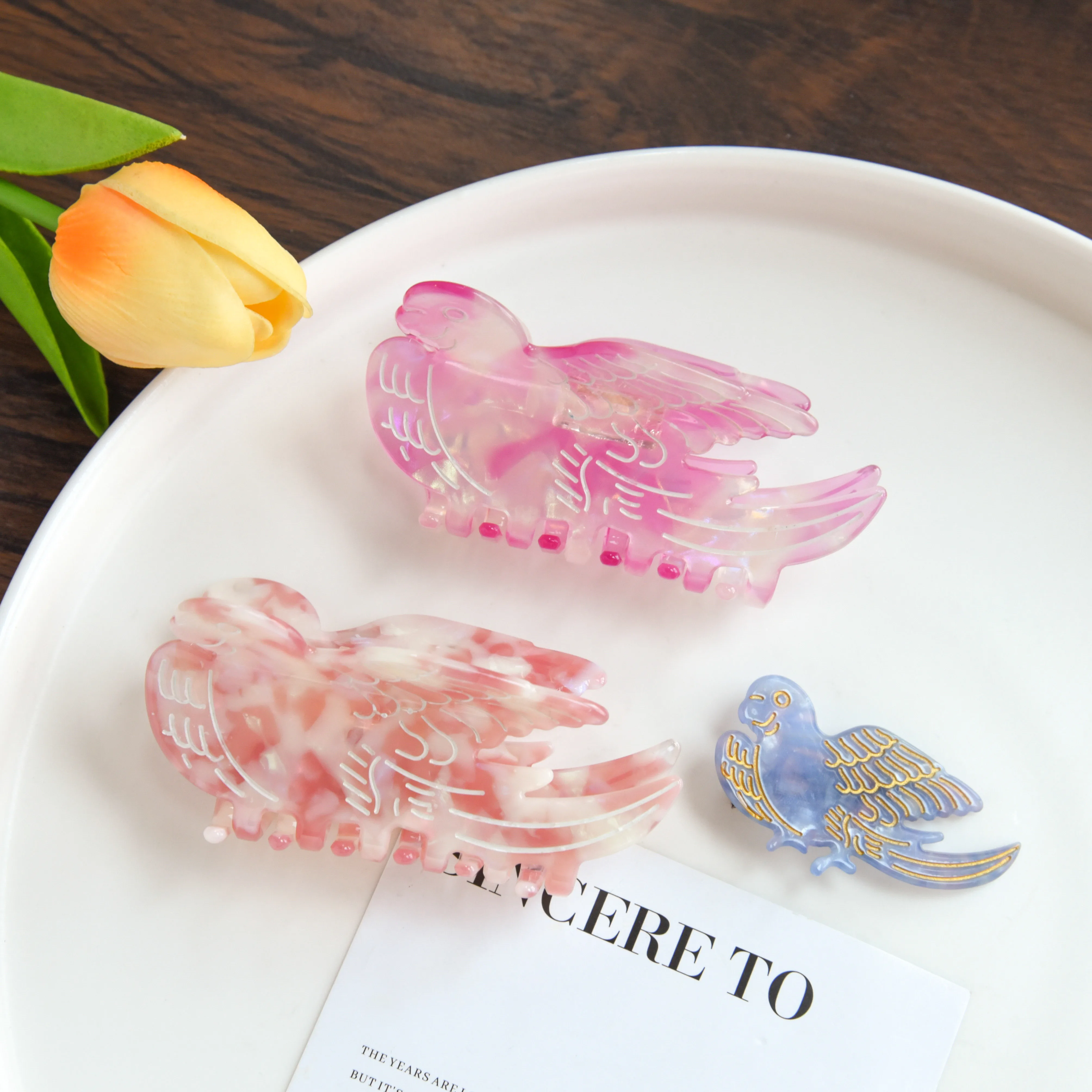French sweet niche bird Hair Claw Acetate senior swallow Claw Clips Cartoon Parrot hair clip for Women Girls Hair Accessories
French sweet niche bird Hair Claw Acetate senior swallow Claw Clips Cartoon Parrot hair clip for Women Girls Hair Accessories