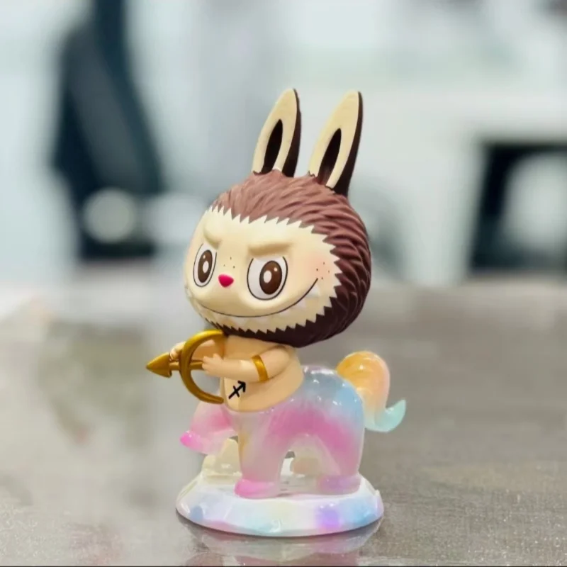POP MART LABUBU THE MONSTERS Серия «Созвездия» Модные игрушки-сюрпризы в закрытых коробках, коллекционные фигурки, подарок-сюрприз
POP MART LABUBU THE MONSTERS Серия «Созвездия» Модные игрушки-сюрпризы в закрытых коробках, коллекционные фигурки, подарок-сюрприз