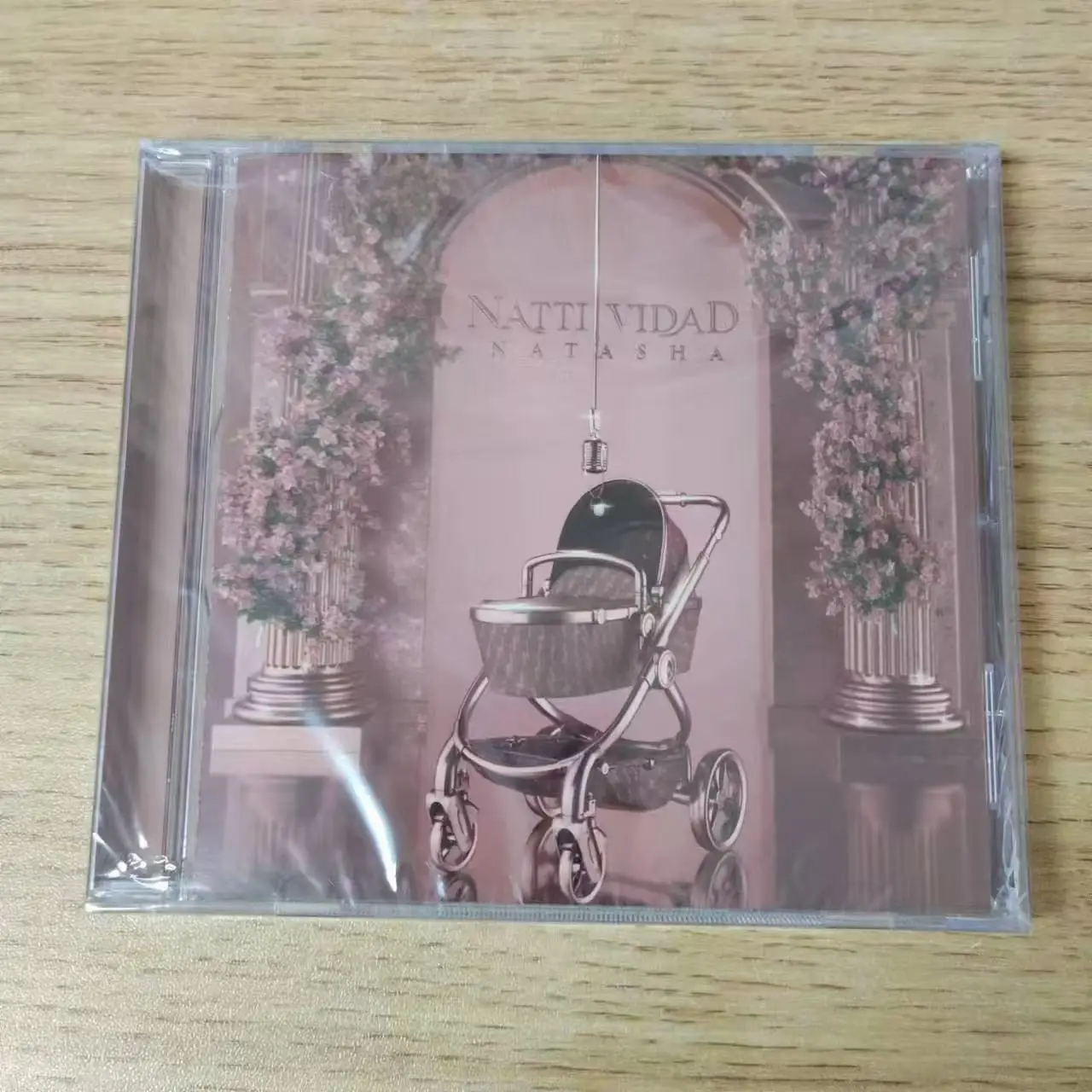 Электронная музыка Natti Natasha Nattividad, европейская версия, музыкальный компакт-диск, альбом, музыкальная запись, косплей, Walkman, автомобильный саундтрек
Электронная музыка Natti Natasha Nattividad, европейская версия, музыкальный компакт-диск, альбом, музыкальная запись, косплей, Walkman, автомобильный саундтрек