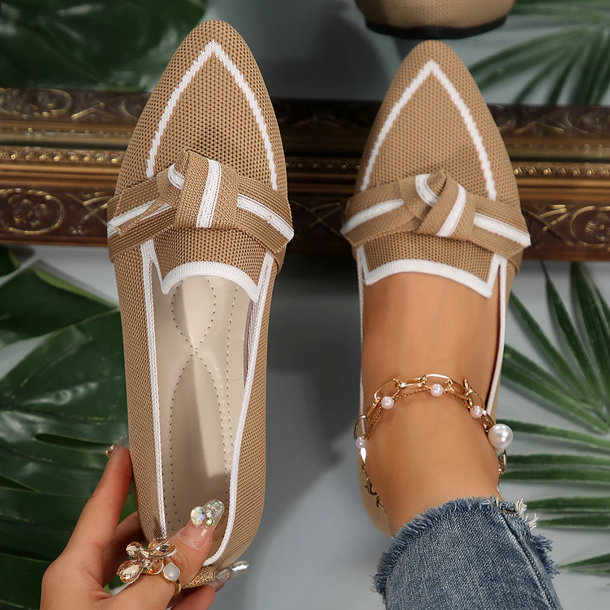 Women Flats Knitted Slip Breathable Shoes Women Comfortable Solid Color Sneakers Women Casual Pointed Toe Walking Loafers
Women Flats Knitted Slip Breathable Shoes Women Comfortable Solid Color Sneakers Women Casual Pointed Toe Walking Loafers