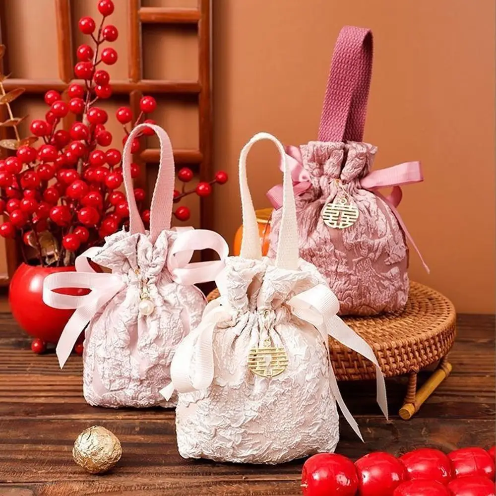 5pcs Tote Bag Chinese Style Wedding Candy Bag Embossed Flowers Cloth Drawstring Bag Large Capacity Festive Sugar Bag Festival
5pcs Tote Bag Chinese Style Wedding Candy Bag Embossed Flowers Cloth Drawstring Bag Large Capacity Festive Sugar Bag Festival