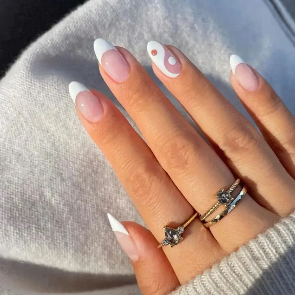 24Pcs/Box Fake Nails With Glue Stickers Reusable Set Design Press OnMed Nail Art Tips False Nail Accessories Forms For Extension
24Pcs/Box Fake Nails With Glue Stickers Reusable Set Design Press OnMed Nail Art Tips False Nail Accessories Forms For Extension