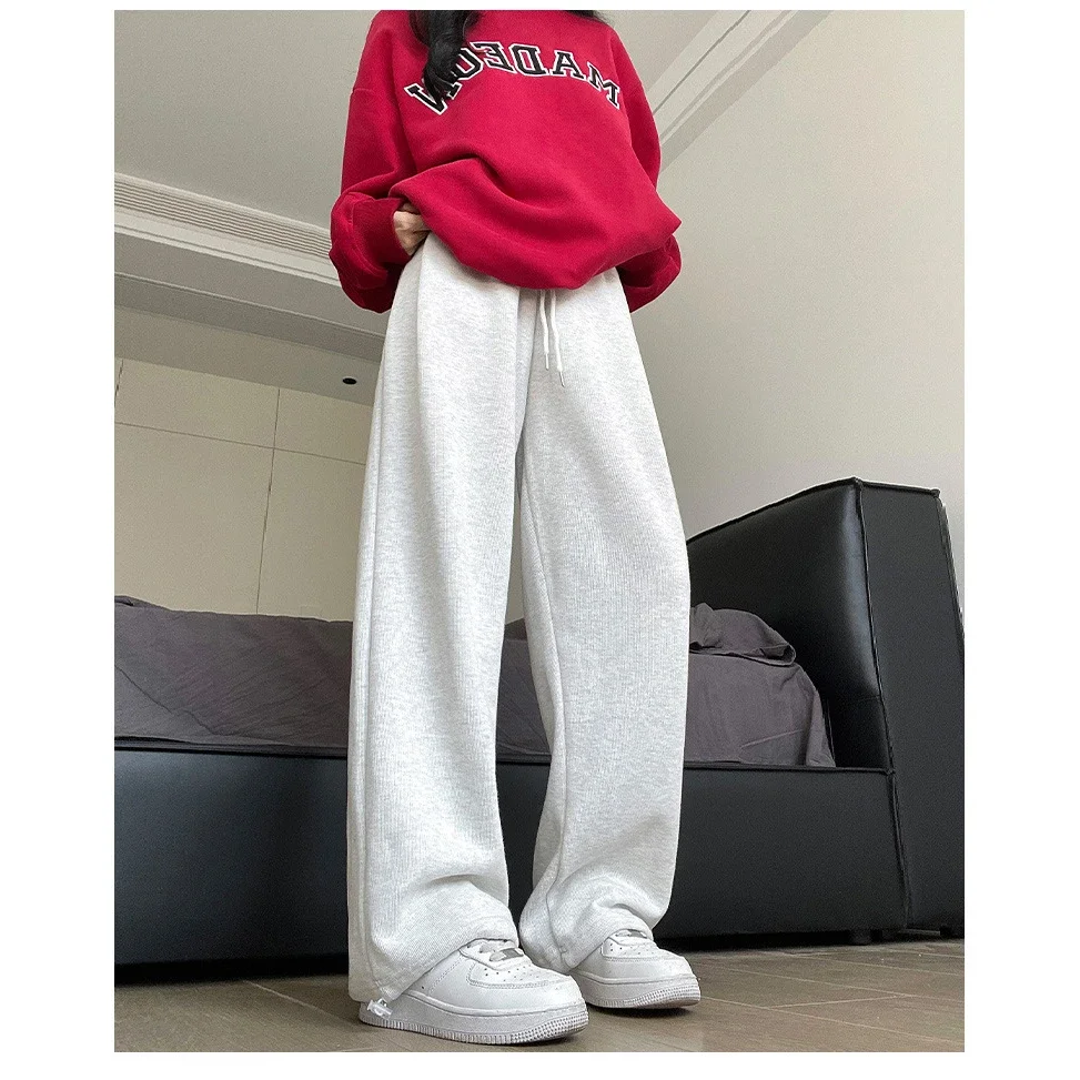 High-waisted Wide-leg Pants for Women Autumn and Winter Women's Loose Sports Pants Slim and Casual Ease Leisurely Trousers
High-waisted Wide-leg Pants for Women Autumn and Winter Women's Loose Sports Pants Slim and Casual Ease Leisurely Trousers