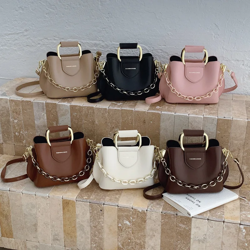 Simple Retro Solid Color Handbag, Fashion Versatile Women's Bag, Commuting Shoulder Messenger Bag
Simple Retro Solid Color Handbag, Fashion Versatile Women's Bag, Commuting Shoulder Messenger Bag