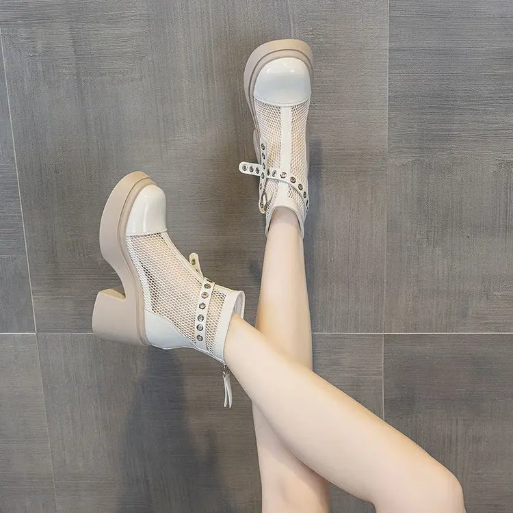 Starry Rivet Sandal Boots for Women Mesh Platform Chunky Heel Back Zipper Breathable Comfortable Casual Summer Daily Shoes
Starry Rivet Sandal Boots for Women Mesh Platform Chunky Heel Back Zipper Breathable Comfortable Casual Summer Daily Shoes