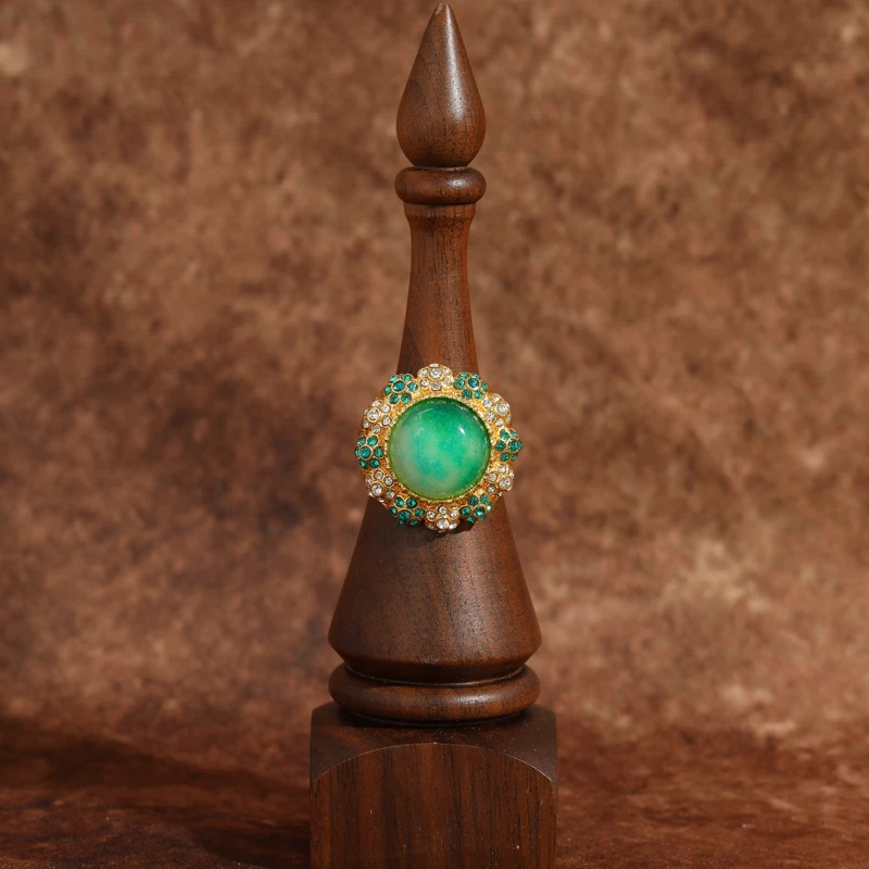 Vintage Round Green Ring Stone Jade Rhinestone Flower Mothers Day Gift Christmas Holiday Party Accessories For Women 2026 Trends
Vintage Round Green Ring Stone Jade Rhinestone Flower Mothers Day Gift Christmas Holiday Party Accessories For Women 2026 Trends