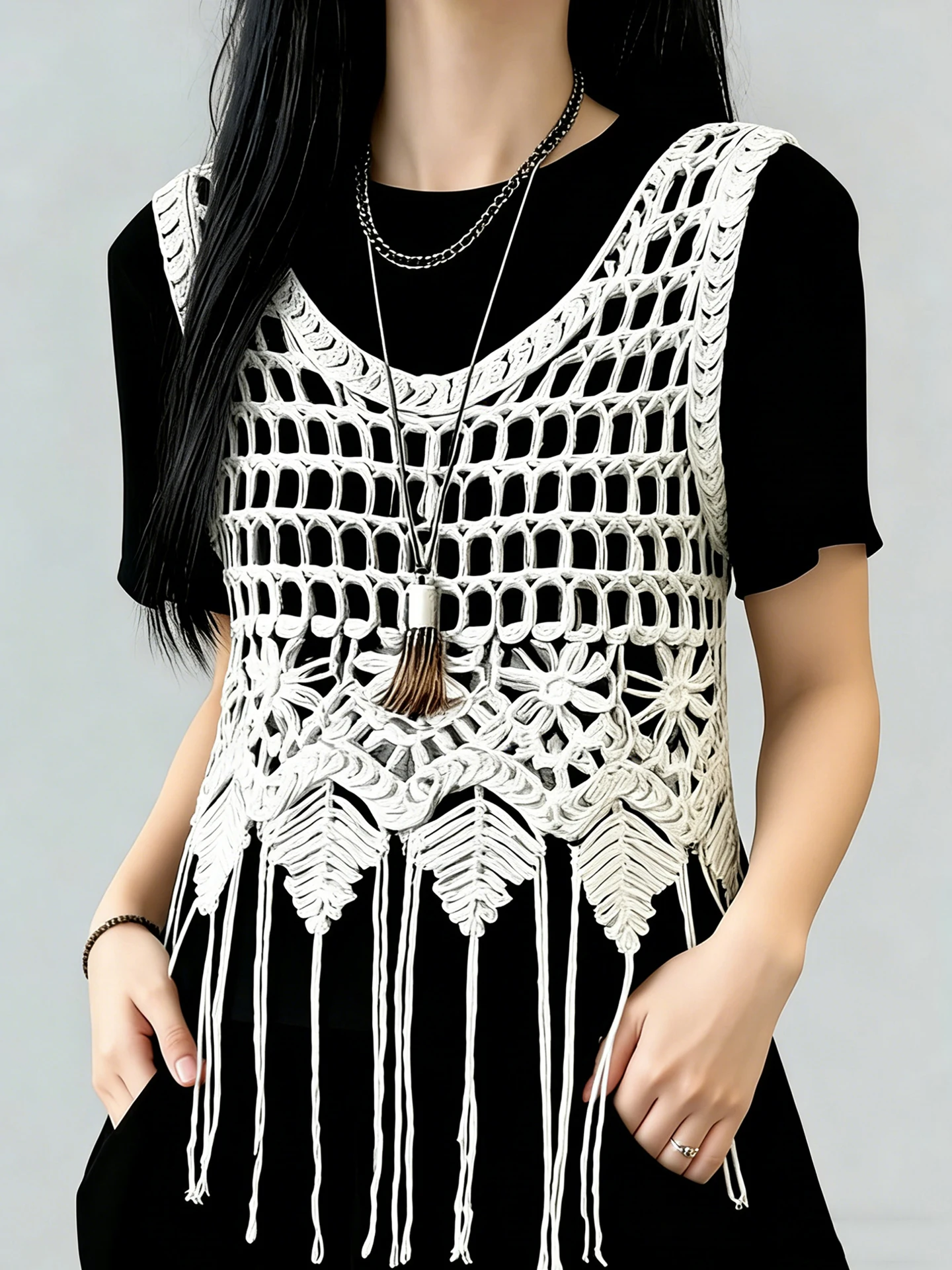 Fashionable Tassel Hollow out Strap Vest Top Slimming Women's T-Shirt Set Casual Loose Fit Short Sleeve Spring Summer
Fashionable Tassel Hollow out Strap Vest Top Slimming Women's T-Shirt Set Casual Loose Fit Short Sleeve Spring Summer
