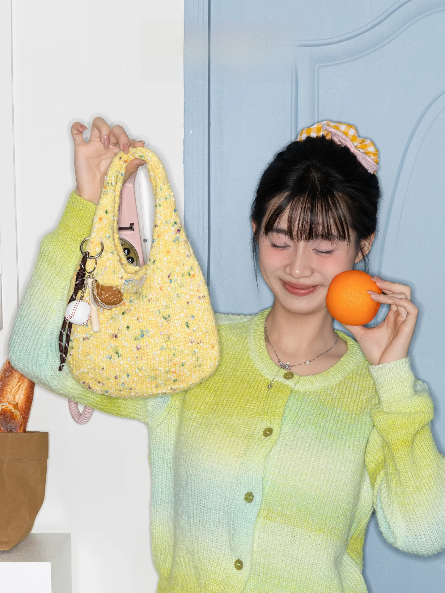 Laid-back Knitted Basket Bag Orange Girl Korean Style Tote Soft Handle Casual Everyday Bag for Autumn Winter Seasons
Laid-back Knitted Basket Bag Orange Girl Korean Style Tote Soft Handle Casual Everyday Bag for Autumn Winter Seasons