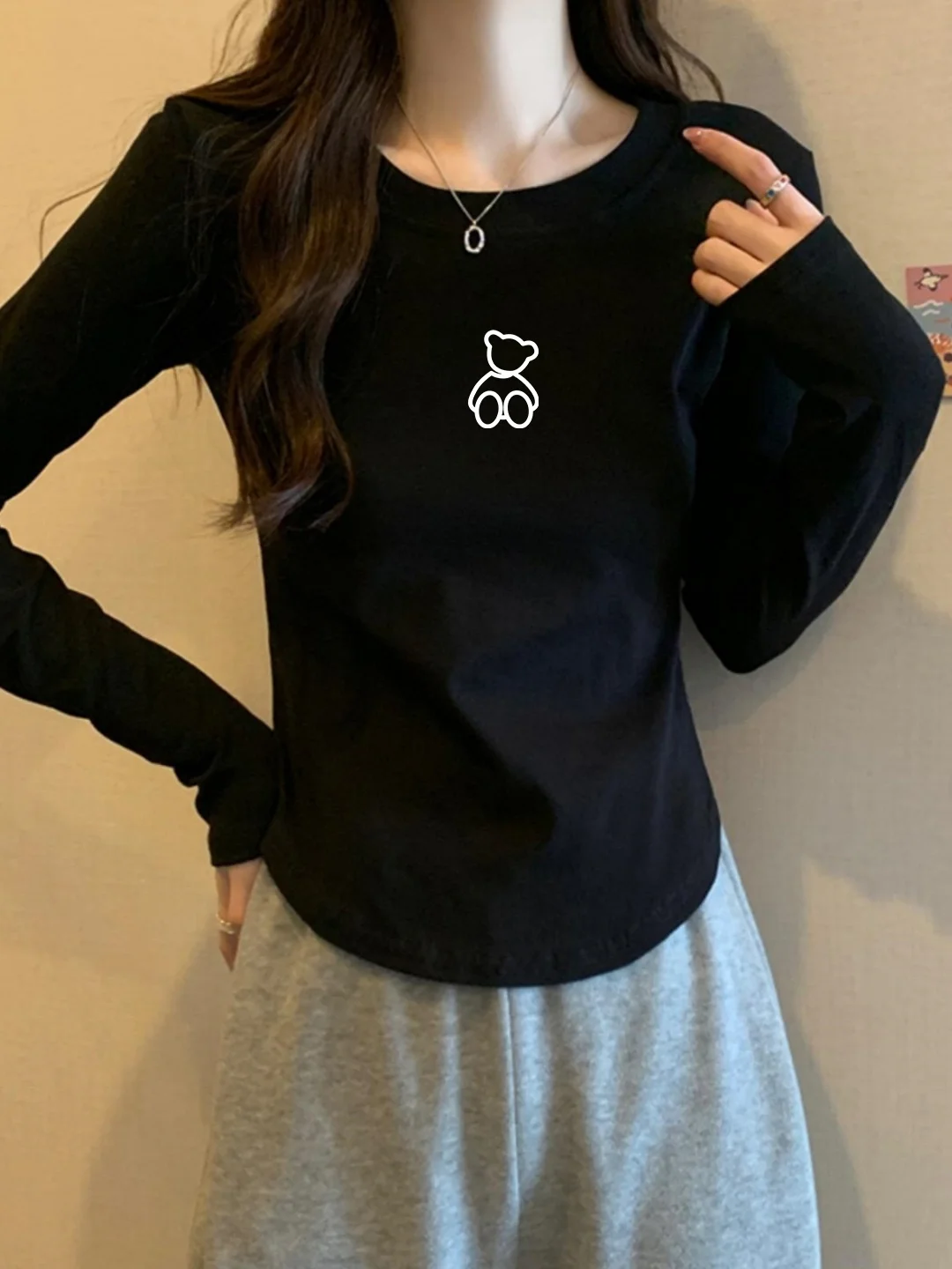 2025 Autumn Winter Bear Print Long Sve Fce ort Slim Fit Thermal Top Women's T-irt Commute Sle Classic Pattern
2025 Autumn Winter Bear Print Long Sve Fce ort Slim Fit Thermal Top Women's T-irt Commute Sle Classic Pattern