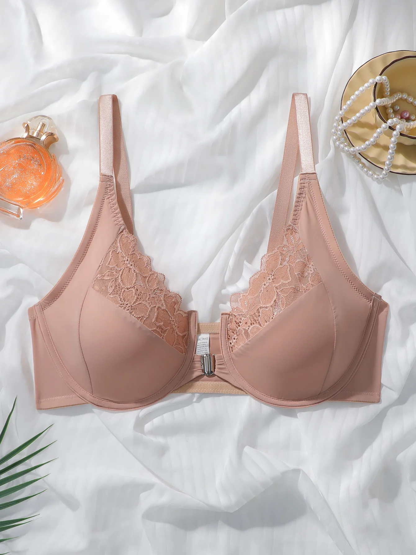 Women's plus size front button bra with lace and steel ring gathered underwear suitable for full figured women 1XL-3XL MR2753
Women's plus size front button bra with lace and steel ring gathered underwear suitable for full figured women 1XL-3XL MR2753