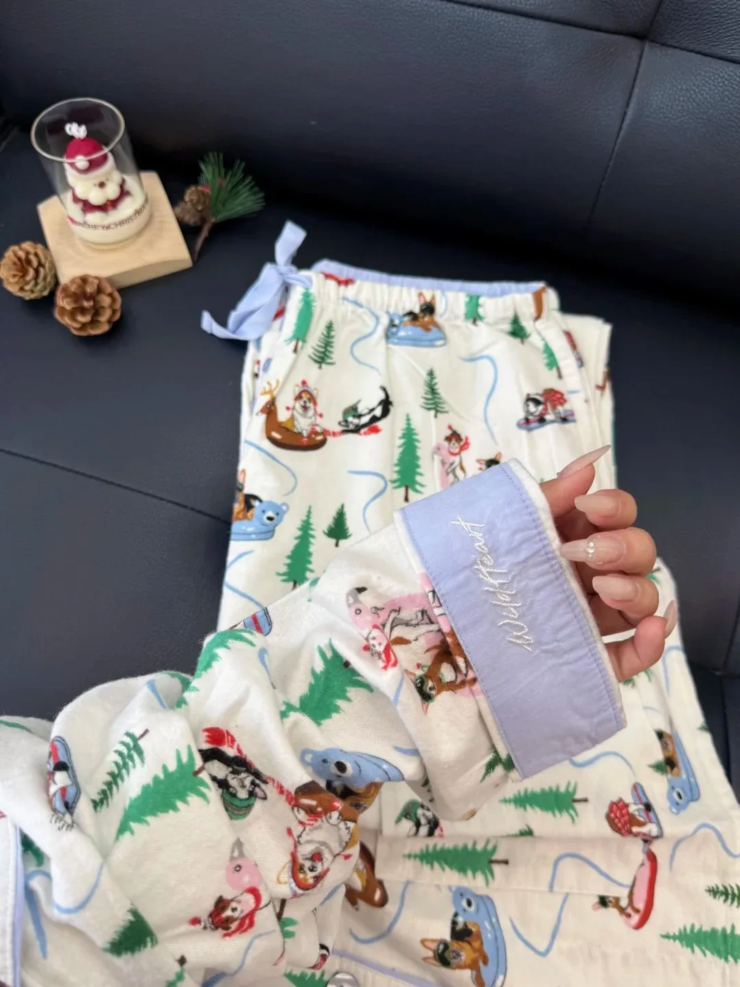 Pure Cotton Fleece Pajamas Long Sleeve Home Clothes for Ladies Couple Matching Sets Autumn Winter Warm Comfortable Sleepwear
Pure Cotton Fleece Pajamas Long Sleeve Home Clothes for Ladies Couple Matching Sets Autumn Winter Warm Comfortable Sleepwear