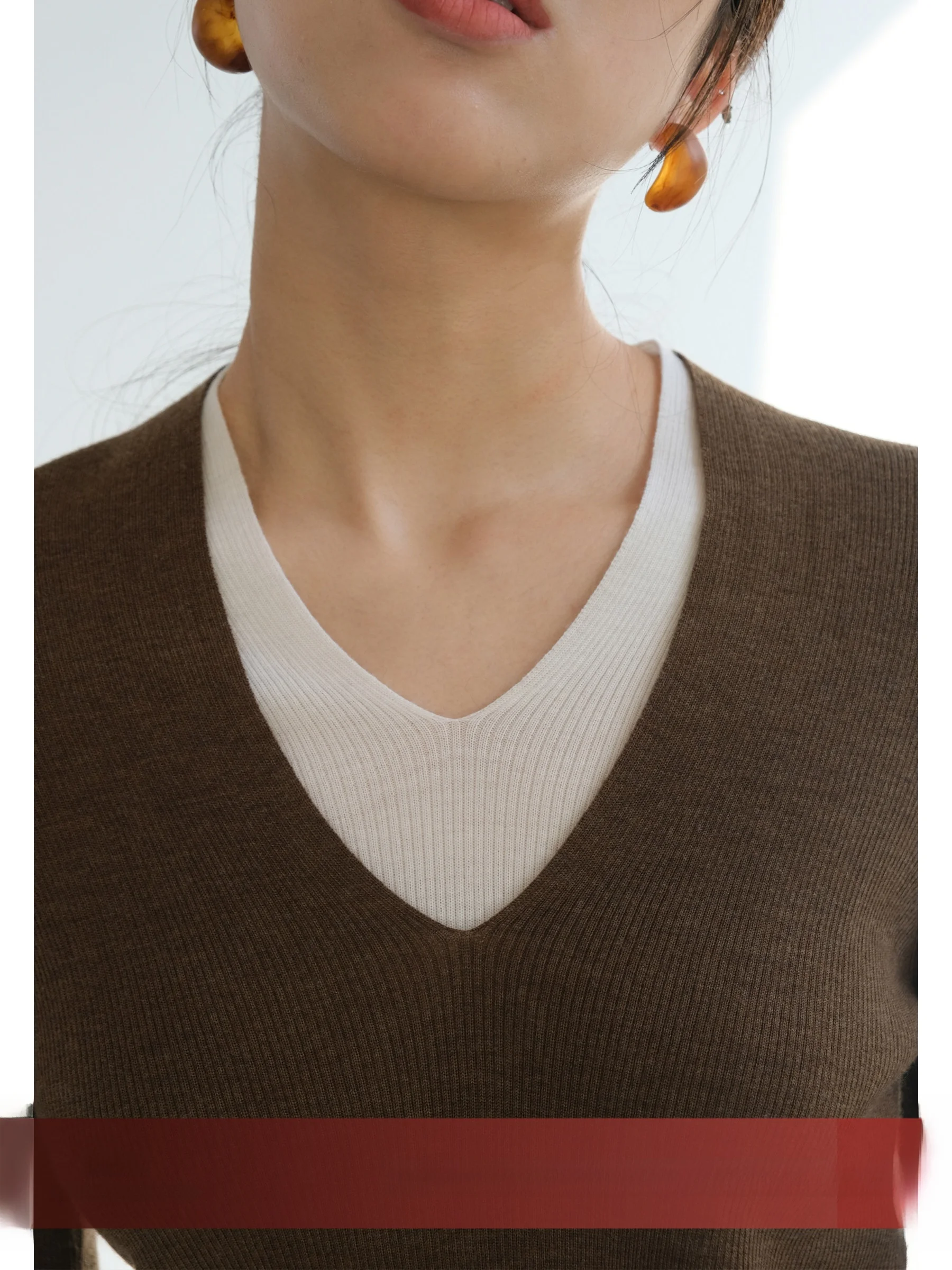 Вязаный топ с эффектом похудения, шерстяной, с V-образным вырезом, длинными рукавами, в стиле колор-блок, для девочек, модный, зимний, стандартный крой
Вязаный топ с эффектом похудения, шерстяной, с V-образным вырезом, длинными рукавами, в стиле колор-блок, для девочек, модный, зимний, стандартный крой