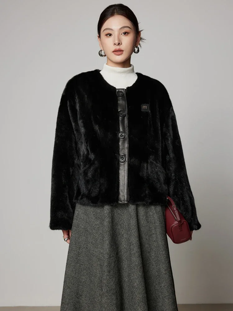 High-end Luxury Natural Mink Fur Plush Jackets for Women 2026 New Simple O-neck Black Short Winter Genuine Leather Real Fur Coat
High-end Luxury Natural Mink Fur Plush Jackets for Women 2026 New Simple O-neck Black Short Winter Genuine Leather Real Fur Coat