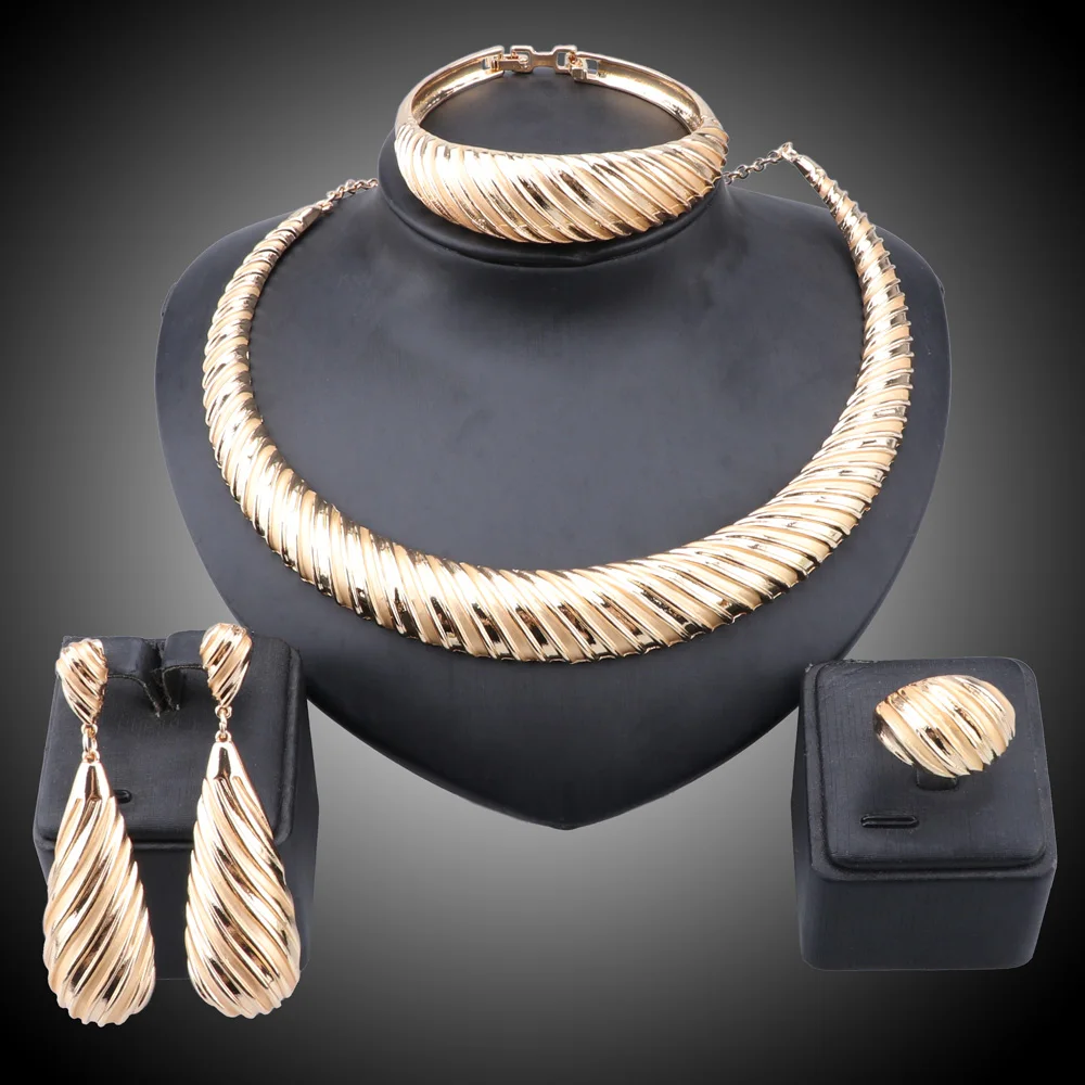 African Women Gold Silver Color Necklace Earings Bracelet Ring Bride Jewelry Set For Women Wedding Party Gifts
African Women Gold Silver Color Necklace Earings Bracelet Ring Bride Jewelry Set For Women Wedding Party Gifts