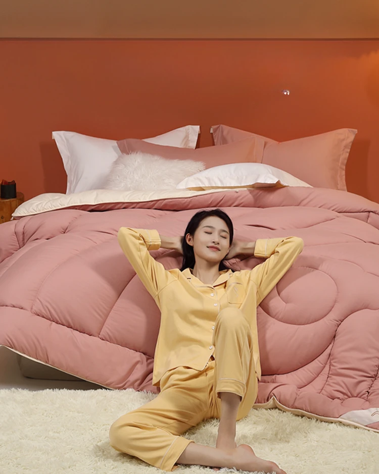 Australia imported wool quilt thickened winter quilt is sun curly quilt core to keep warm
Australia imported wool quilt thickened winter quilt is sun curly quilt core to keep warm