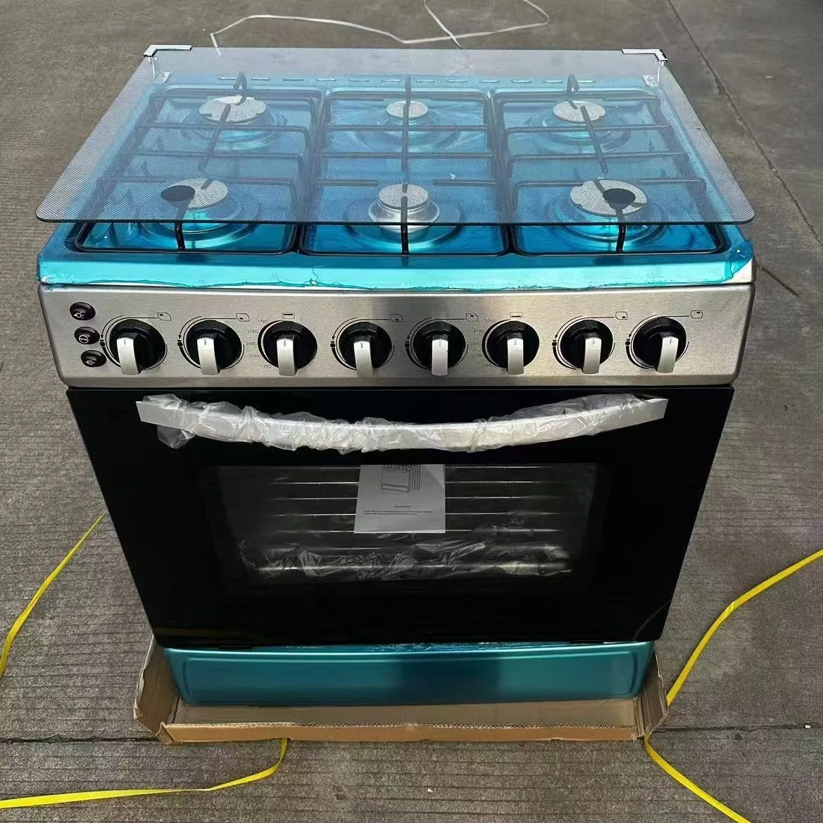 6 Gas Head Burner with Stove Vertical Oven European Gauge Round Insert 760 Wide 1 Piece for Sale
6 Gas Head Burner with Stove Vertical Oven European Gauge Round Insert 760 Wide 1 Piece for Sale