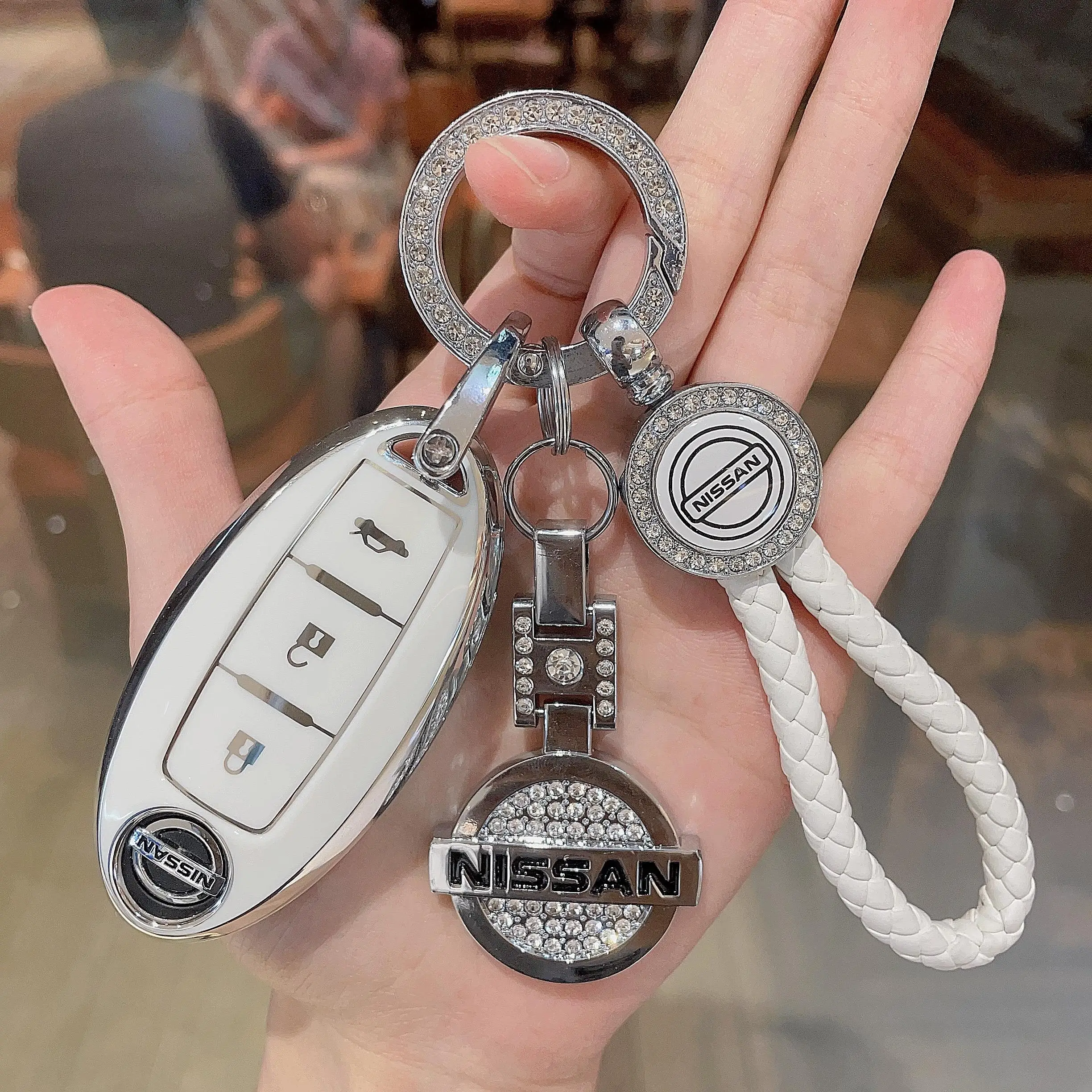 For Nissan Sylphy Key Protection Case Teana 14th Generation Qijun Shell X-Trail Qida Jinke Loulan Nissan Case Female
For Nissan Sylphy Key Protection Case Teana 14th Generation Qijun Shell X-Trail Qida Jinke Loulan Nissan Case Female