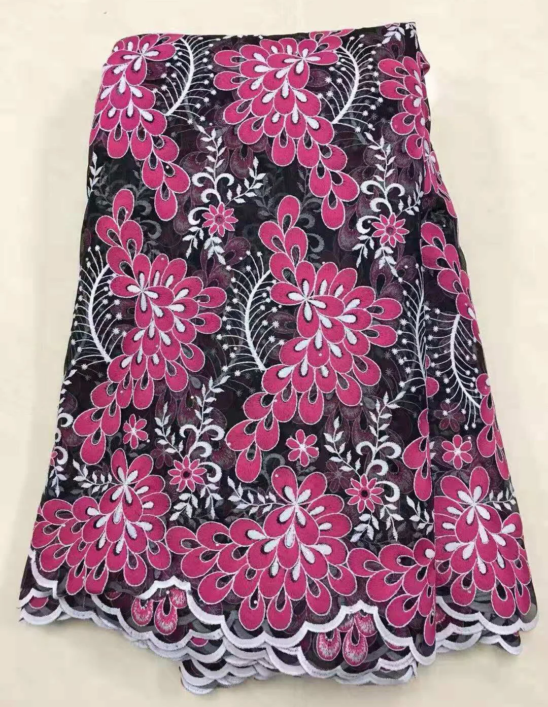 Black+White African Lace Fabrics 2021 High Quality Lace Nigerian Tulle Lace Fabric Milk Silk French Net Lace Fabric
Black+White African Lace Fabrics 2021 High Quality Lace Nigerian Tulle Lace Fabric Milk Silk French Net Lace Fabric