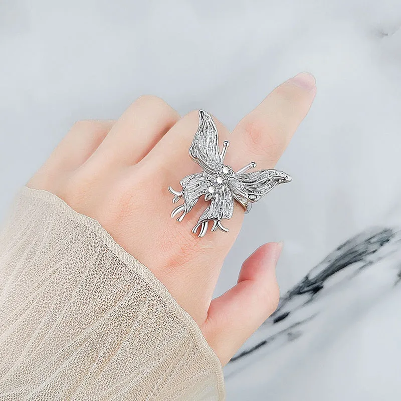 KOFSAC Chic Personality Liquid Pattern Butterfly Ring For Women Popular 925 Sterling Silver Rings Jewelry Glamorous Gift
KOFSAC Chic Personality Liquid Pattern Butterfly Ring For Women Popular 925 Sterling Silver Rings Jewelry Glamorous Gift