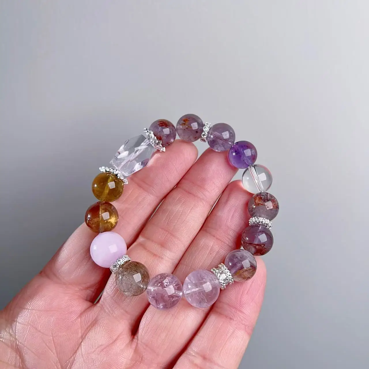 Natural Nine Purple Fire Amethyst Bracelet Large Particle Yellow Tower Crystal Women's Lucky Bracelet
Natural Nine Purple Fire Amethyst Bracelet Large Particle Yellow Tower Crystal Women's Lucky Bracelet