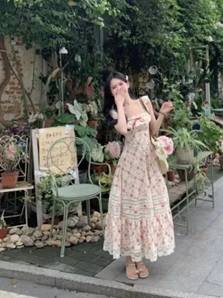 High Quality Design Runway Dress Woman French Retro Country Bucolic Lace Print Sexy Halter Dress
High Quality Design Runway Dress Woman French Retro Country Bucolic Lace Print Sexy Halter Dress
