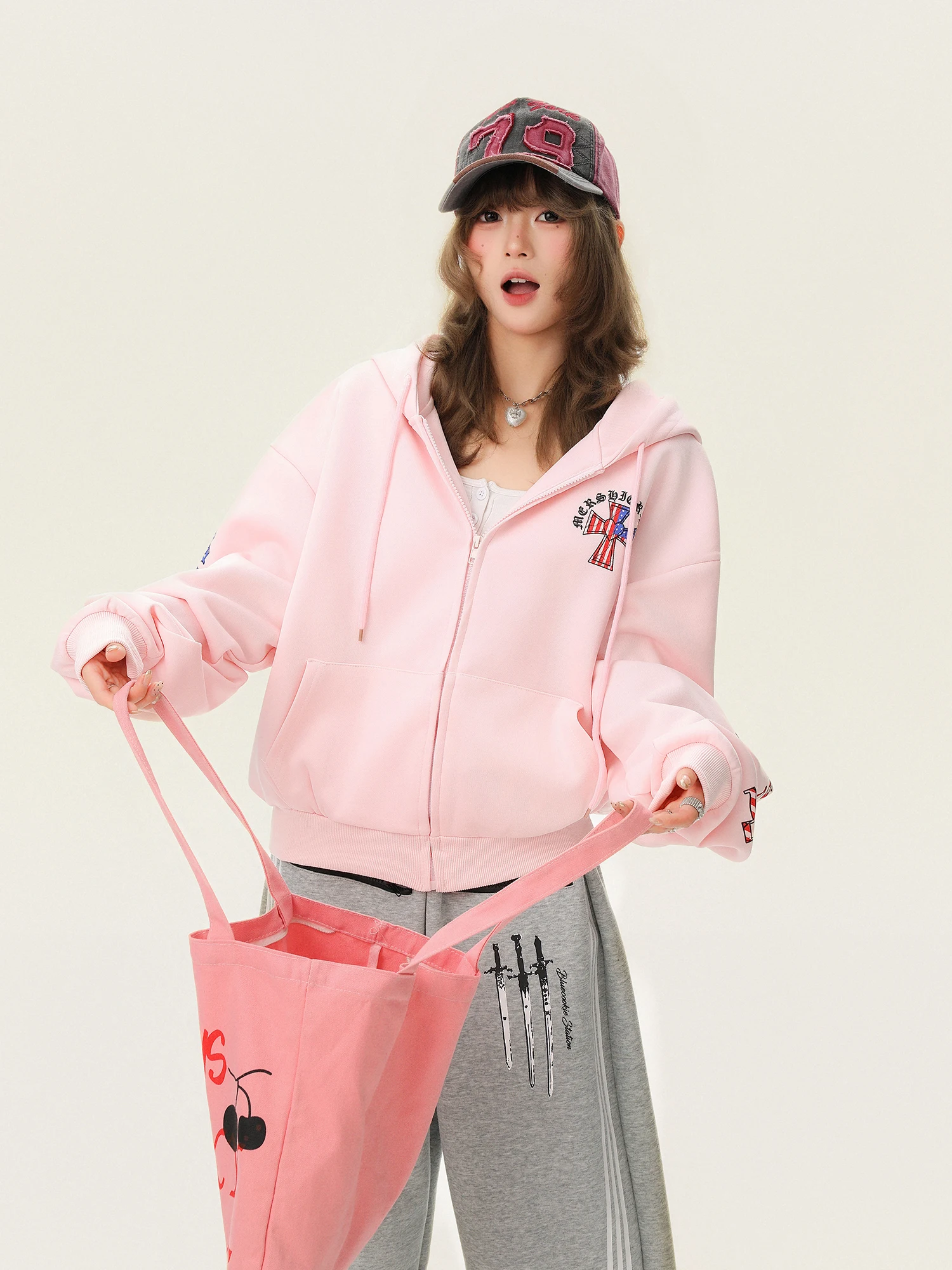 Casual Loose Women's Hoodie Cardigan Cross Print Spring Trendy Outerwear Polyester Fabric Long Sve Zipper Closure Coat
Casual Loose Women's Hoodie Cardigan Cross Print Spring Trendy Outerwear Polyester Fabric Long Sve Zipper Closure Coat