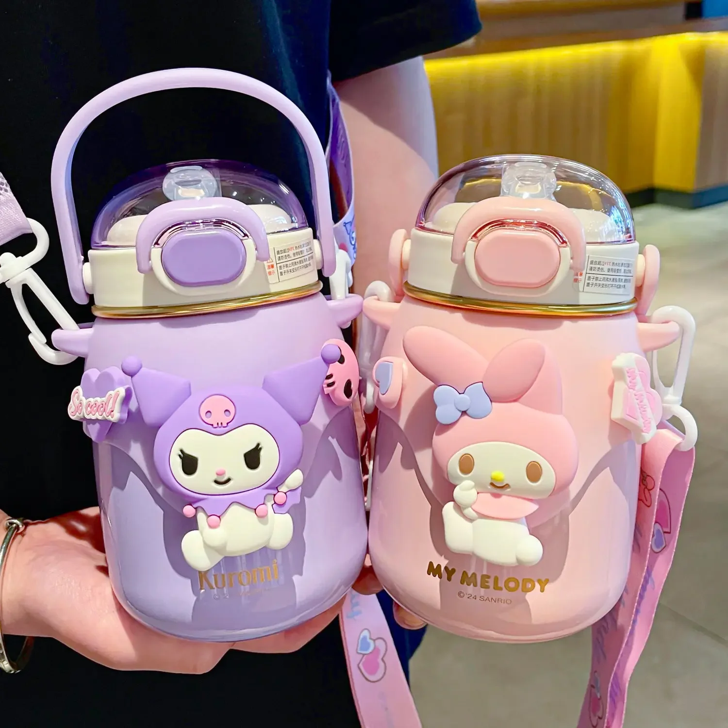 Kawaii children's thermos cup Kulomi students' high-value straw large capacity cute big belly water cup portable
Kawaii children's thermos cup Kulomi students' high-value straw large capacity cute big belly water cup portable