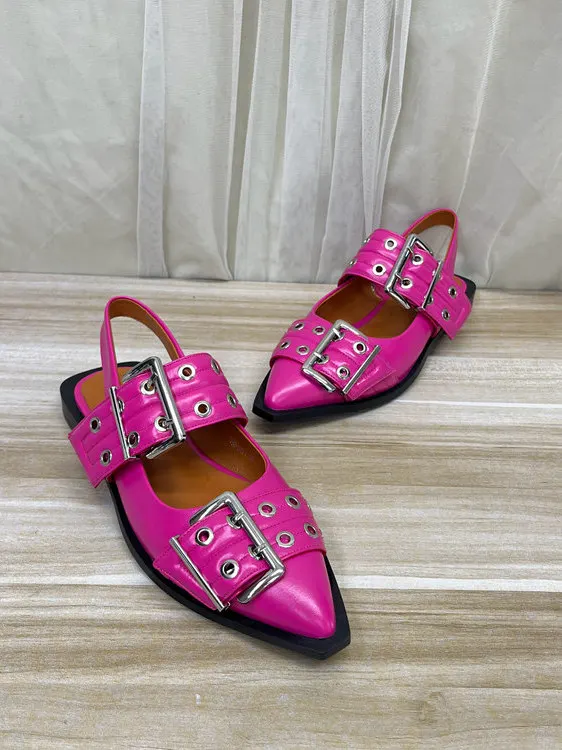 Comfortable Flat Bottom Single Shoes Fashionable Casual Wear-Outside Sandals with Belt Buckle for Daily Use Spring Autumn Winter
Comfortable Flat Bottom Single Shoes Fashionable Casual Wear-Outside Sandals with Belt Buckle for Daily Use Spring Autumn Winter