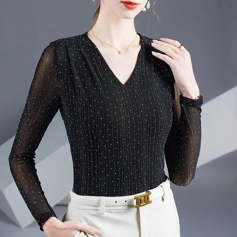 European American Long Sleeved V-Neck Street Girls T-Shirt Bright Silk Diamond Women T-Shirt M-4XL High Elasticity Mesh T-Shirt
European American Long Sleeved V-Neck Street Girls T-Shirt Bright Silk Diamond Women T-Shirt M-4XL High Elasticity Mesh T-Shirt