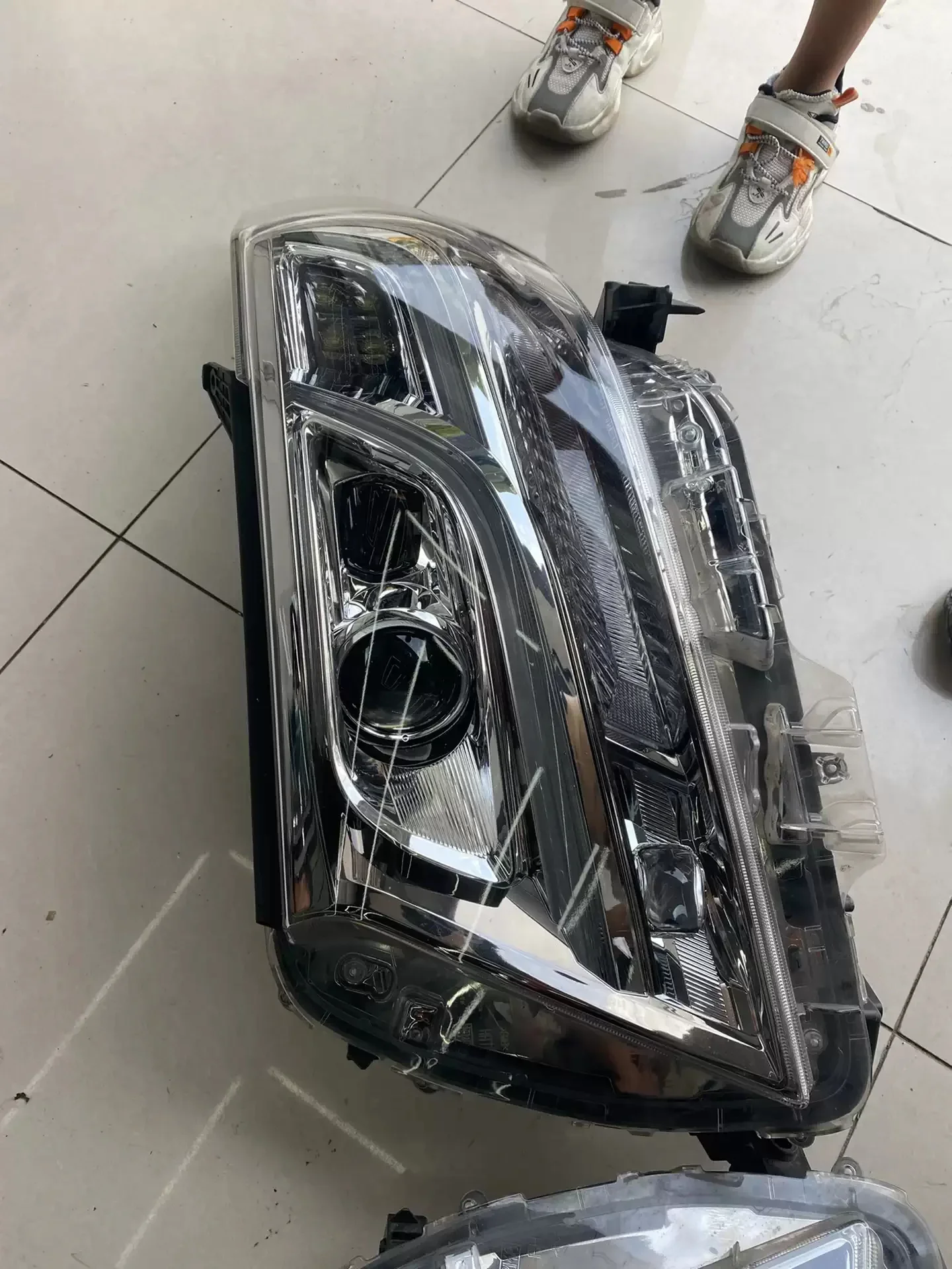 Автомобильные светодиодные фары для Toyota Alphard, фары ближнего света дальнего света DRL, дневные ходовые огни Автомобильные лампы
Автомобильные светодиодные фары для Toyota Alphard, фары ближнего света дальнего света DRL, дневные ходовые огни Автомобильные лампы