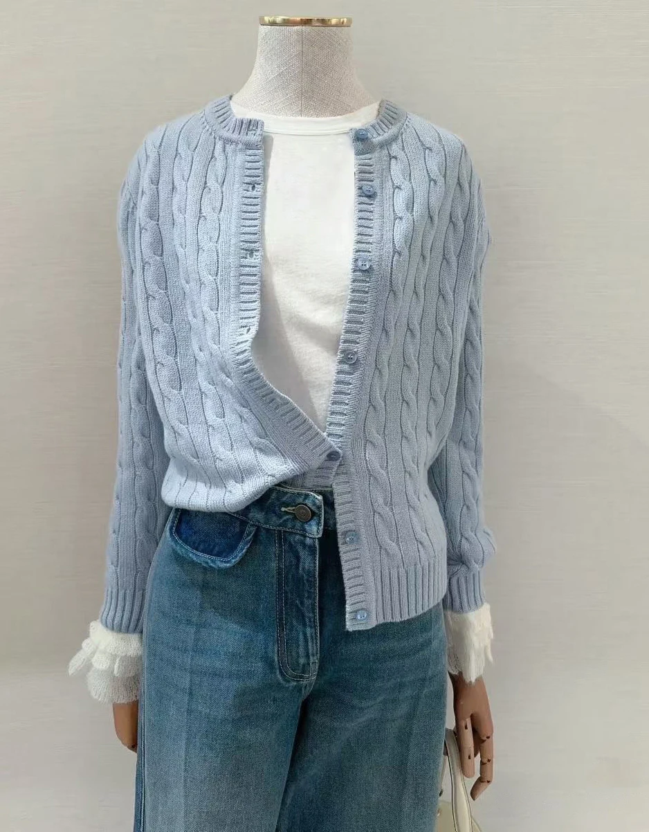 2025 Autumn Winter Women's Blue Wool Cardigan Sweet Ruffles Sleeve Slim Black Knitted Sweater
2025 Autumn Winter Women's Blue Wool Cardigan Sweet Ruffles Sleeve Slim Black Knitted Sweater