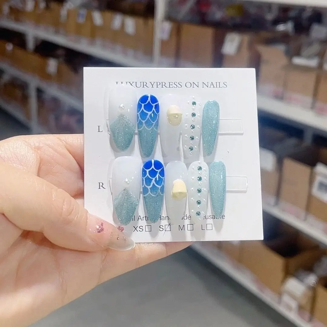Handmade Press On Nails with Removable and Reusable Design,High-quality Luxurious Style And Whitening Effect.No.D279
Handmade Press On Nails with Removable and Reusable Design,High-quality Luxurious Style And Whitening Effect.No.D279