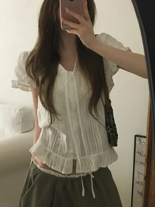 Chic V-neck Ruffle Patchwork Unique Design Belted Shirt Women's Korean Style Cotton Short Sleeve Floral Print Blouse
Chic V-neck Ruffle Patchwork Unique Design Belted Shirt Women's Korean Style Cotton Short Sleeve Floral Print Blouse