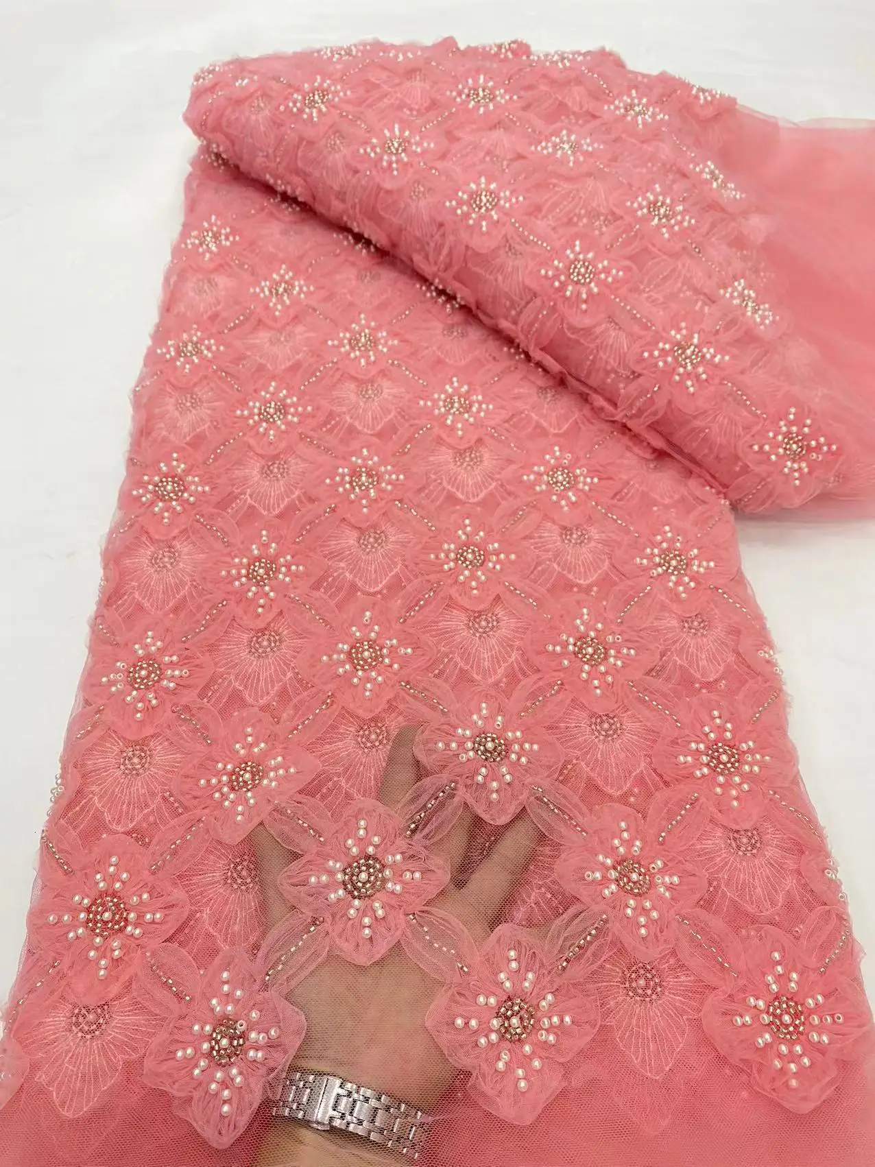 Luxury Sequins French Lace Fabric 2023 High Quality Embroidery African lace fabric With Crystal Beads for Party Dress
Luxury Sequins French Lace Fabric 2023 High Quality Embroidery African lace fabric With Crystal Beads for Party Dress