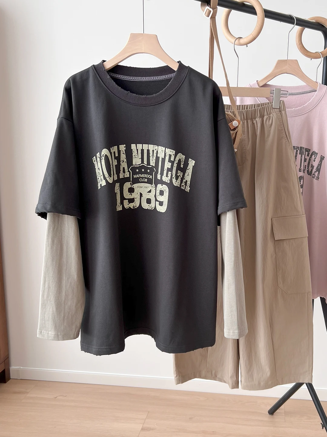 Женская свободная повседневная толстовка с круглым вырезом, больших размеров, с эффектом потертости и дырками, комфортный топ для весны и осени
Женская свободная повседневная толстовка с круглым вырезом, больших размеров, с эффектом потертости и дырками, комфортный топ для весны и осени