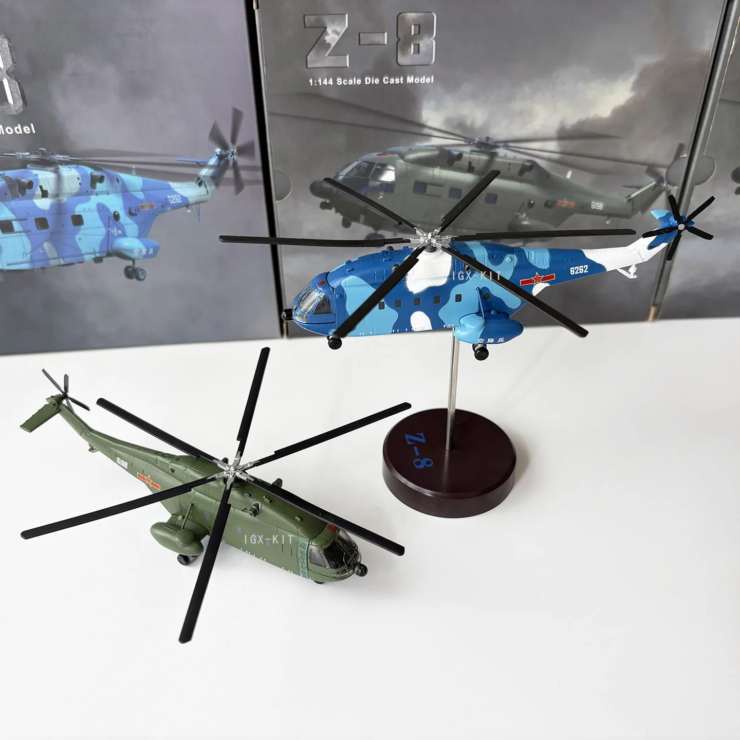 Diecast 1: 144 Scale Armed Aircraft With Propellers Straight 8 Z8 Model WZ-8 Z-8 Dolphin Helicopter Alloy Model Gifts
Diecast 1: 144 Scale Armed Aircraft With Propellers Straight 8 Z8 Model WZ-8 Z-8 Dolphin Helicopter Alloy Model Gifts