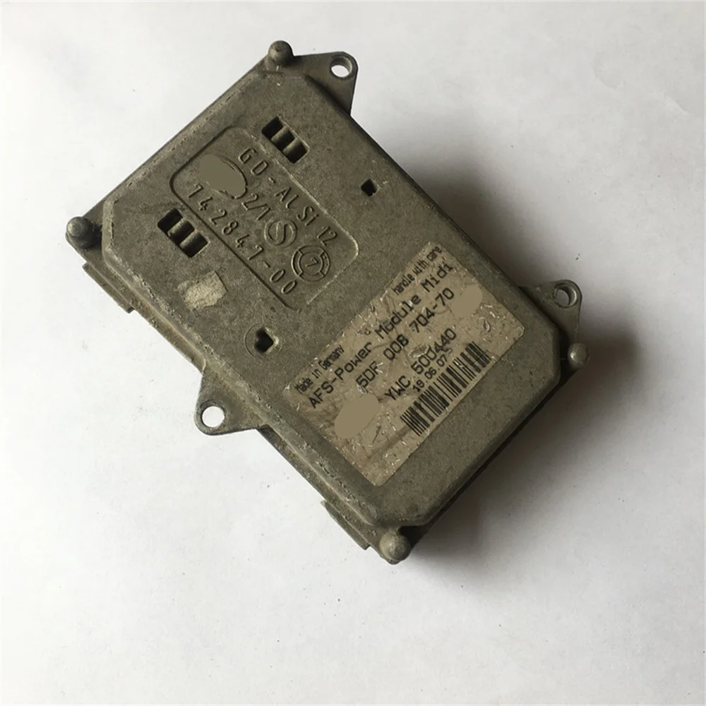 Оригинальный модуль питания AFS 5DF008704-70, Midi YWC 500440, биксеноновые фары 5DF00870470 для автомобильного балластного контроллера rover L2003
Оригинальный модуль питания AFS 5DF008704-70, Midi YWC 500440, биксеноновые фары 5DF00870470 для автомобильного балластного контроллера rover L2003