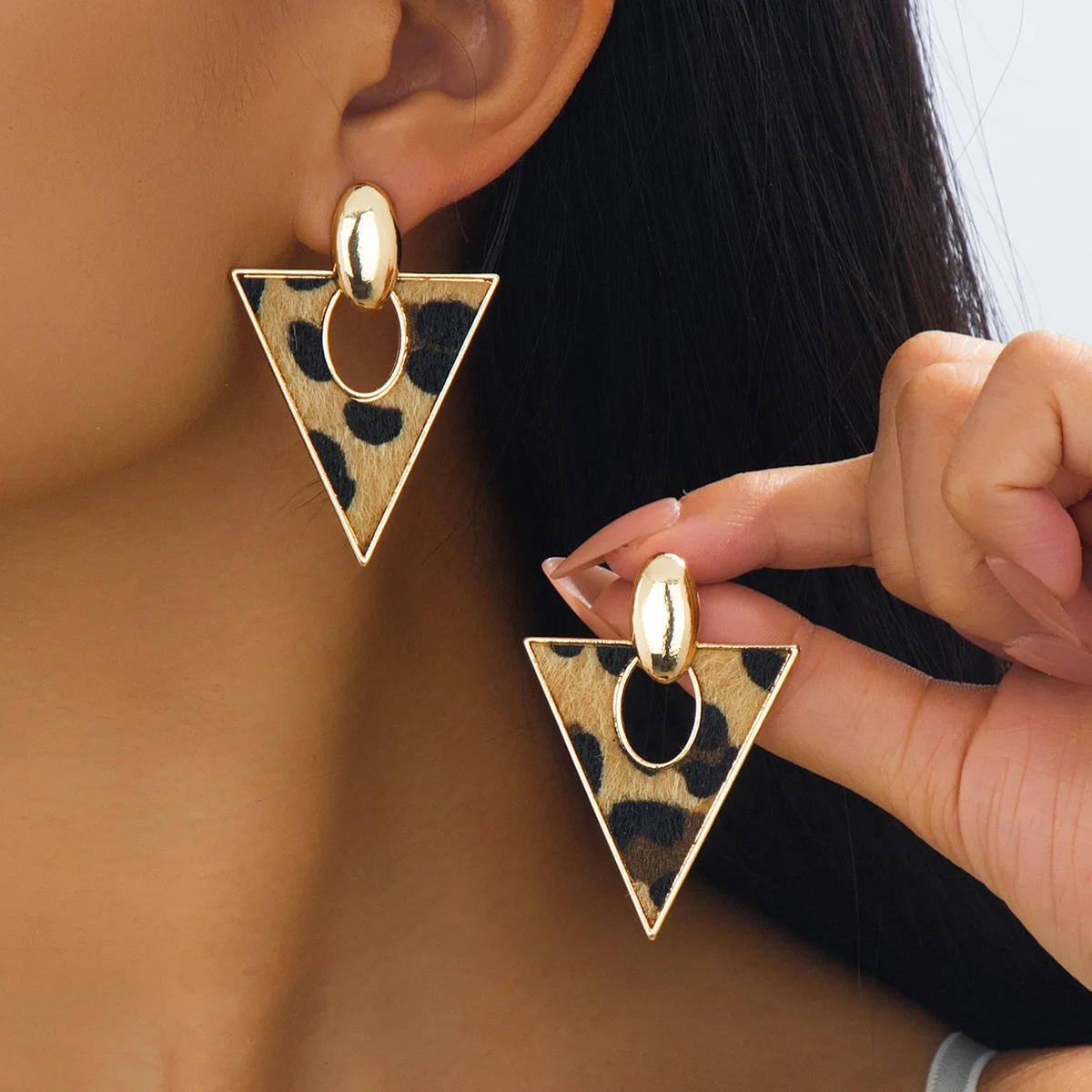 Rock Grunge Brown Leopard Print Punk Charm Earrings for Women Sexy Fashion Accessories New Leopard Print Earrings Y2K Jewelry
Rock Grunge Brown Leopard Print Punk Charm Earrings for Women Sexy Fashion Accessories New Leopard Print Earrings Y2K Jewelry