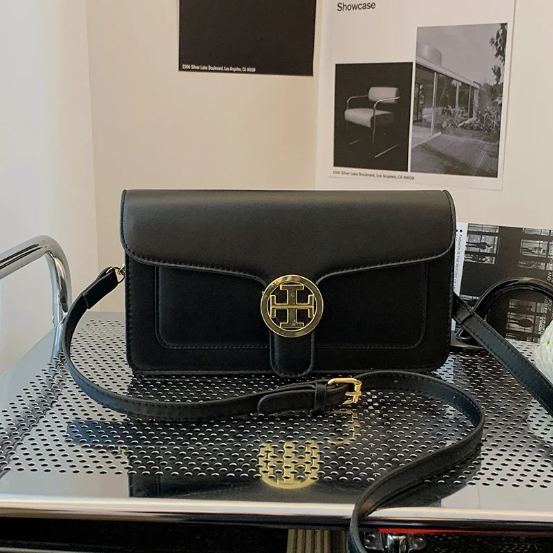 Women's Leather Crossbody Bag - Classic Straps, Solid and Versatile, Perfect As A Shoulder Messenger Bag for Ladies and Girls
Women's Leather Crossbody Bag - Classic Straps, Solid and Versatile, Perfect As A Shoulder Messenger Bag for Ladies and Girls