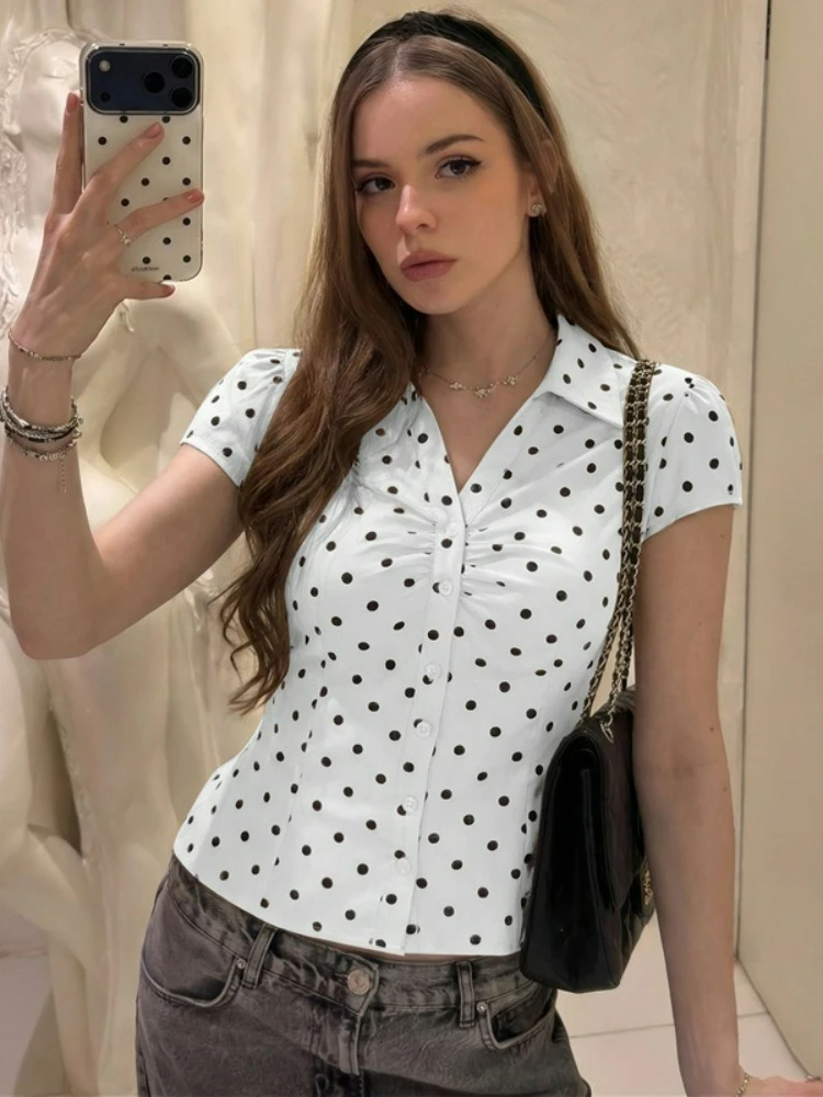 FDYOUI Women's Turn-down Collar Polka Dot Shirts Tops Streetwear Y2K Girls Clothes Short Sleeve Buttons Lace-up Slim Crop Top
FDYOUI Women's Turn-down Collar Polka Dot Shirts Tops Streetwear Y2K Girls Clothes Short Sleeve Buttons Lace-up Slim Crop Top