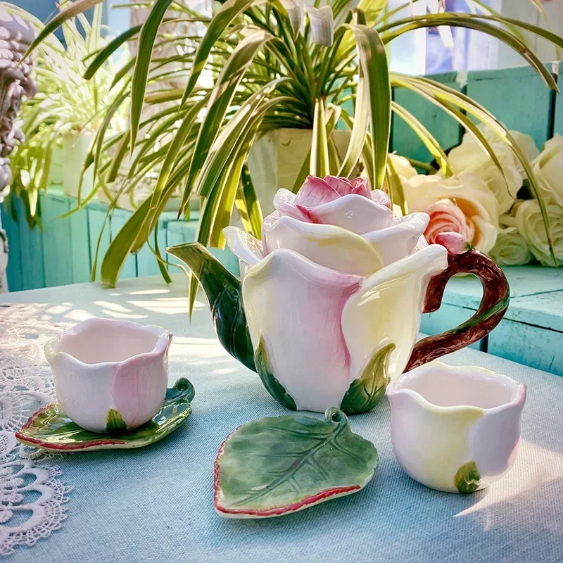 Ceramic rose gift teapot set practical decorative teapot cup office break drinking tea set restaurant boutique teacup pot
Ceramic rose gift teapot set practical decorative teapot cup office break drinking tea set restaurant boutique teacup pot