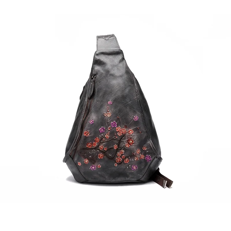 New Genuine leather Chest Bag, Retro Backpack, High-Quality Embossed Chest Bag, Fashionable Shoulder Bag
New Genuine leather Chest Bag, Retro Backpack, High-Quality Embossed Chest Bag, Fashionable Shoulder Bag