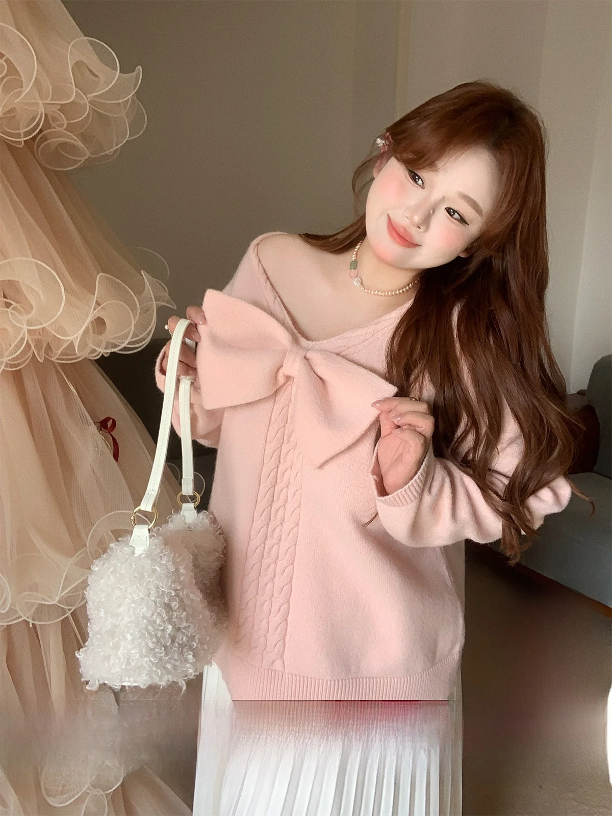 Свободный женский вязаный свитер Dazhuang, розовый, зимний, комфортный, больших размеров, мягкий, нежный, новинка, верхняя одежда
Свободный женский вязаный свитер Dazhuang, розовый, зимний, комфортный, больших размеров, мягкий, нежный, новинка, верхняя одежда