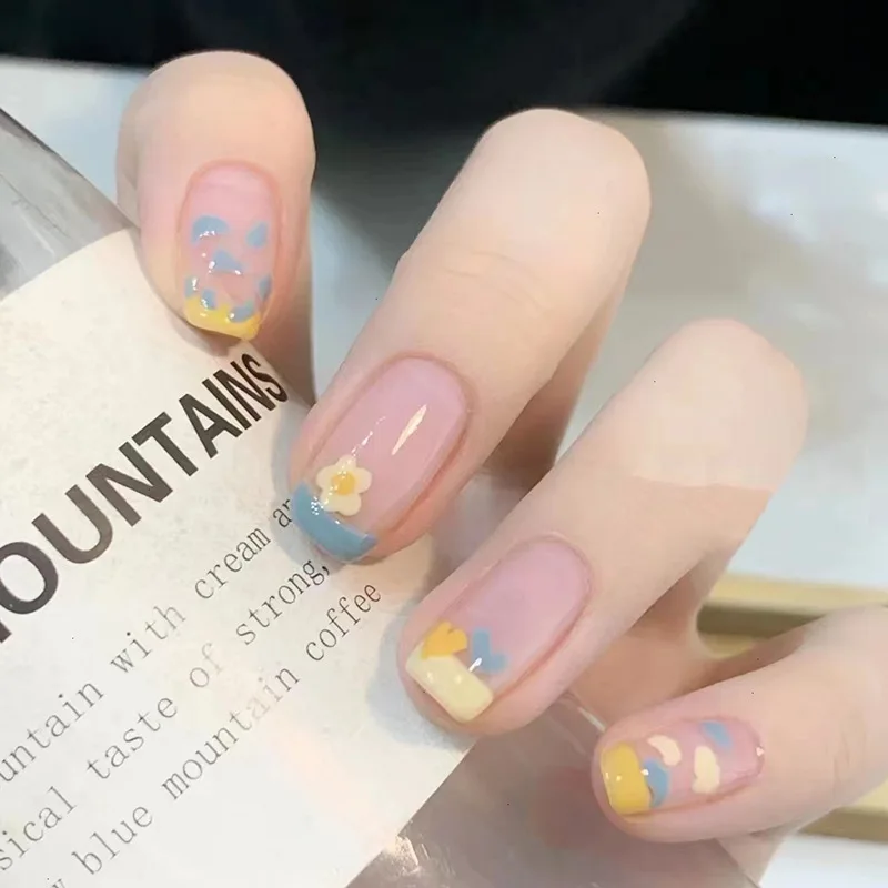24Pcs/Set Artifical Seamless Removable Fake Nails Wearing Reusable Press-On Nails Ballerina Coffin Cute Kawaii False Nail
24Pcs/Set Artifical Seamless Removable Fake Nails Wearing Reusable Press-On Nails Ballerina Coffin Cute Kawaii False Nail