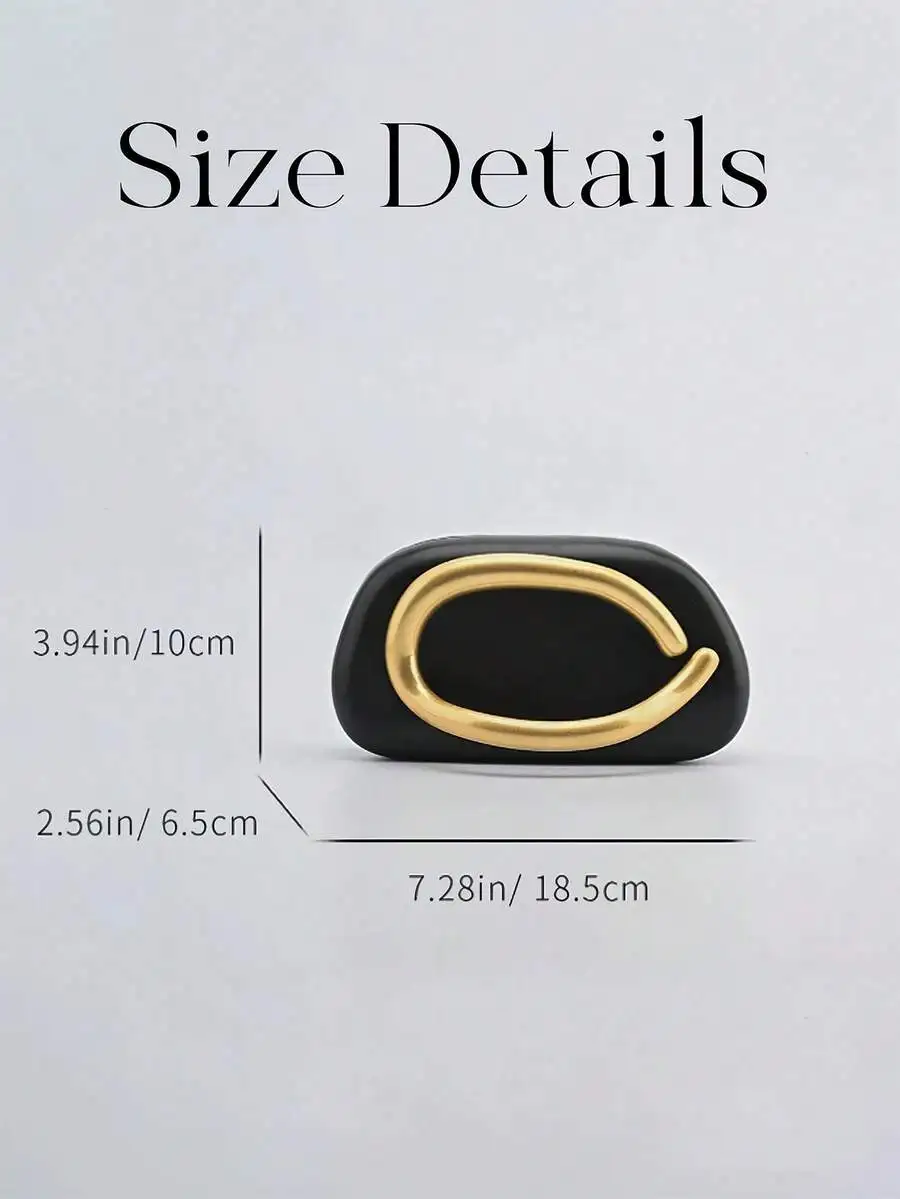 Elegant Black PU Leather Evening Clutch With Gold C-Shaped Handle, 18.5cm Luxury Accessory For Prom And Bridal Events
Elegant Black PU Leather Evening Clutch With Gold C-Shaped Handle, 18.5cm Luxury Accessory For Prom And Bridal Events