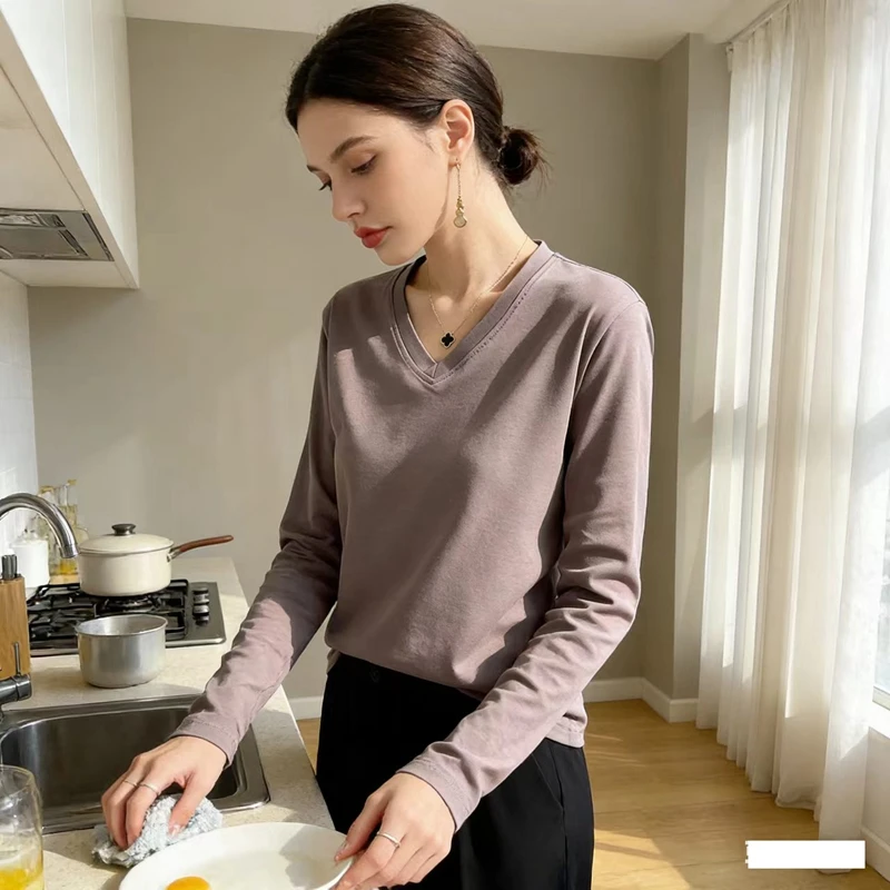 Spring And Autumn Mercerized Cotton White V-neck Long-Sleeved T-shirt Loose Cotton Bottoming Solid Color Top For Women
Spring And Autumn Mercerized Cotton White V-neck Long-Sleeved T-shirt Loose Cotton Bottoming Solid Color Top For Women