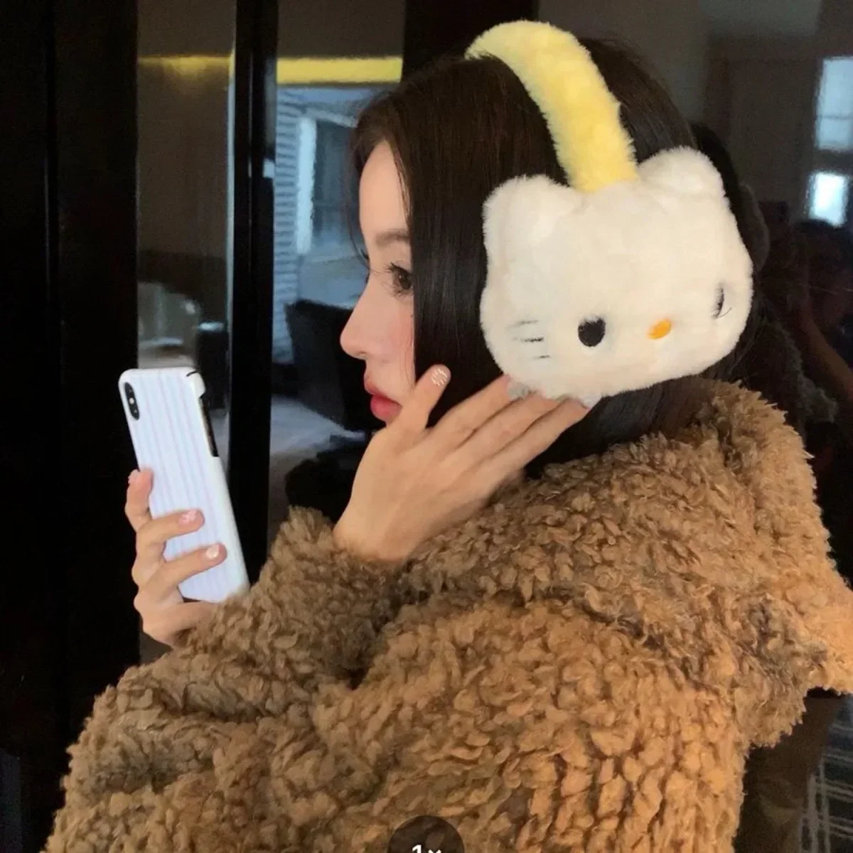 New Miniso Hello Kitty Earmuffs Cartoon Yellow Plush Embroidered Earmuffs Autumn Winter Antifreeze Warm Earmuffs Christmas Gift
New Miniso Hello Kitty Earmuffs Cartoon Yellow Plush Embroidered Earmuffs Autumn Winter Antifreeze Warm Earmuffs Christmas Gift