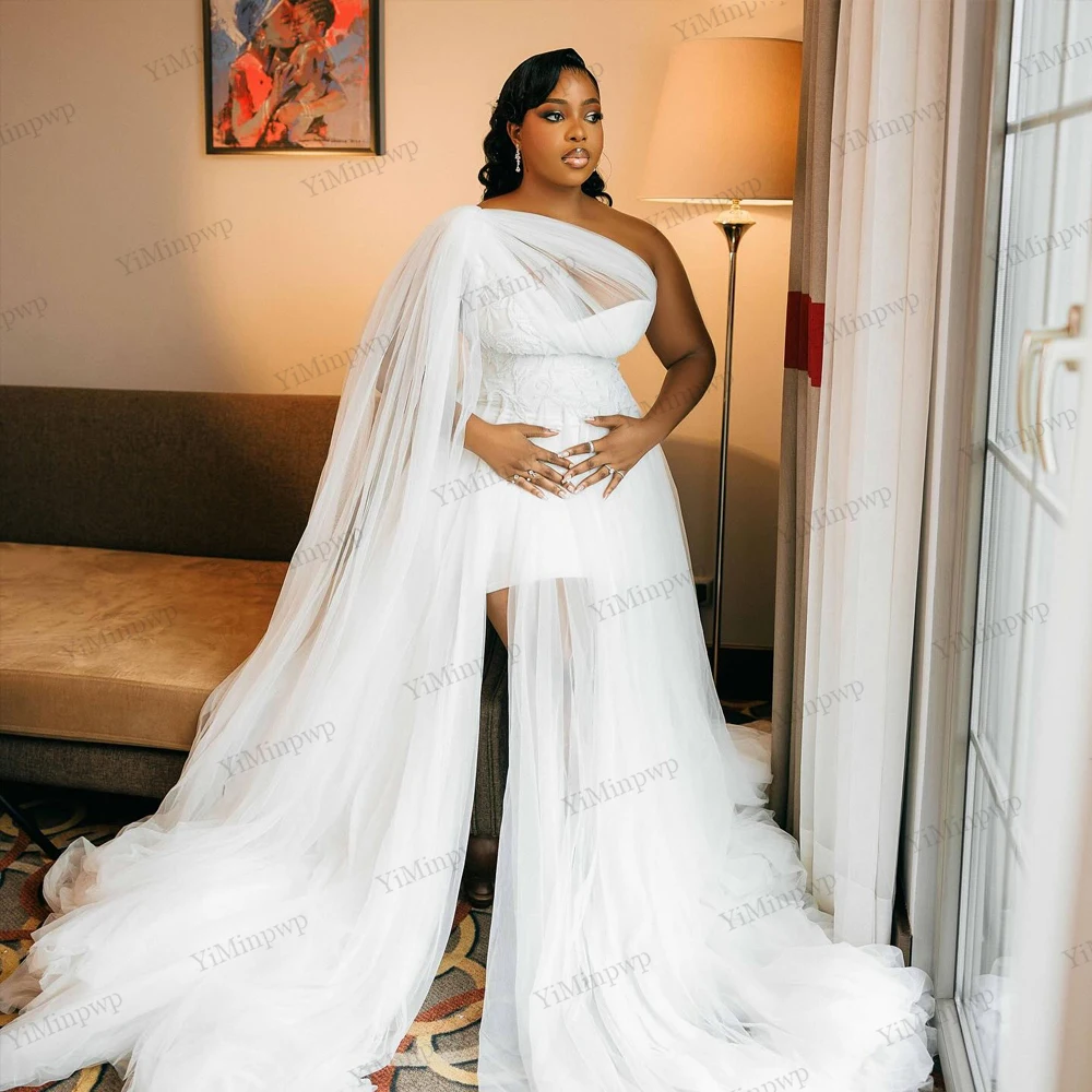 White Bridal Robes Wedding For Photoshoot One Shoulder Applique Side Split High Low Wedding Robes for Bride Africa Customized
White Bridal Robes Wedding For Photoshoot One Shoulder Applique Side Split High Low Wedding Robes for Bride Africa Customized