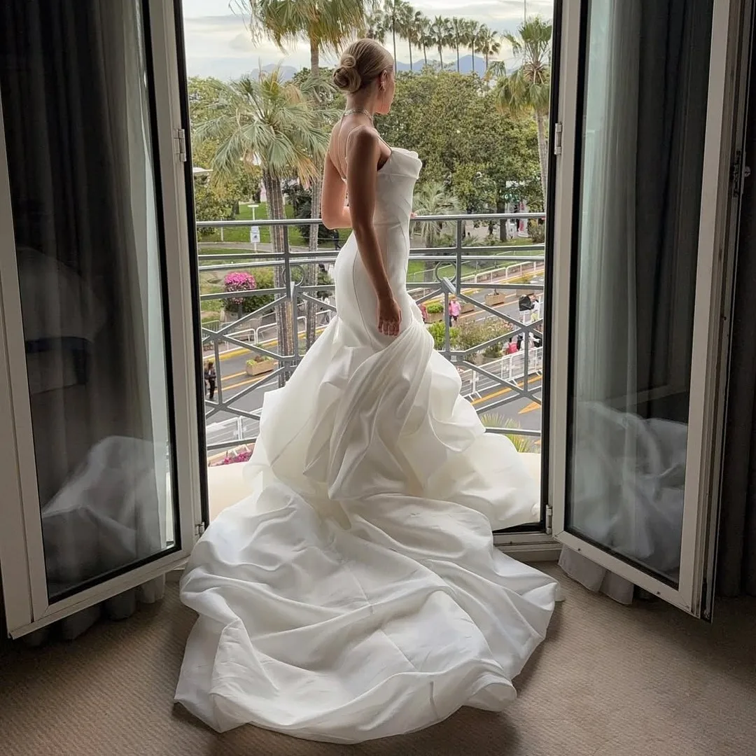 Classic White Mermaid Evening Dresses With Volume Bottom Elegant Long Bridal Dress Wedding Gowns
Classic White Mermaid Evening Dresses With Volume Bottom Elegant Long Bridal Dress Wedding Gowns