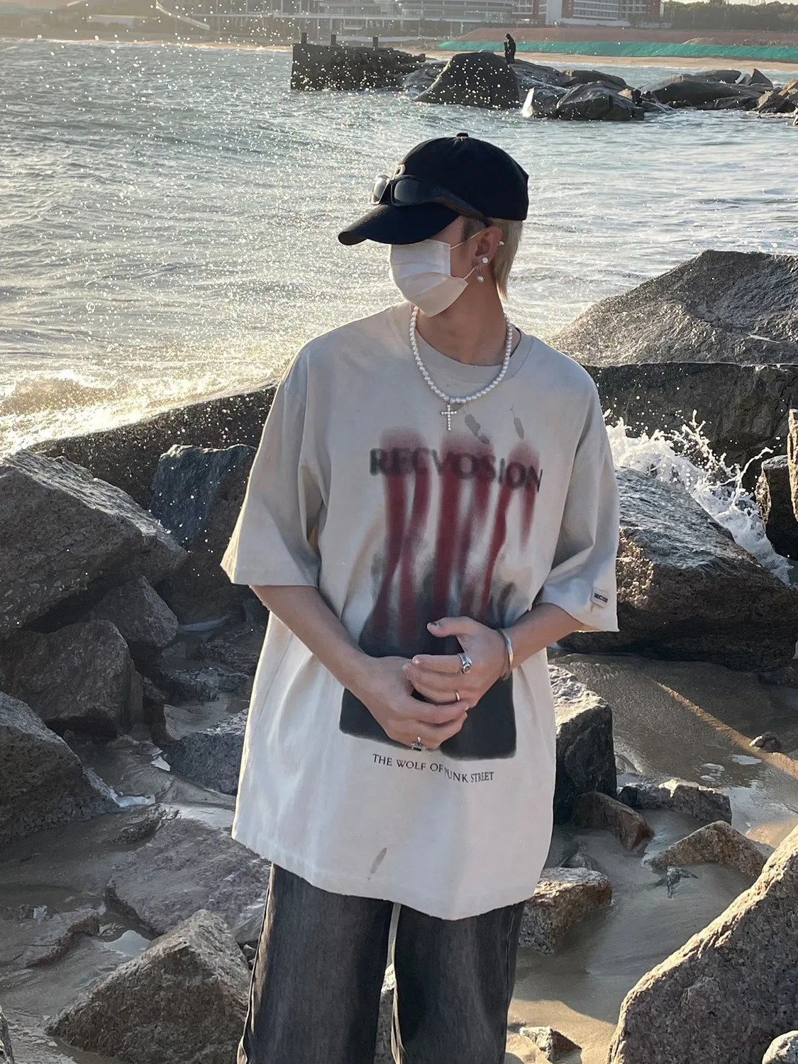 Pure cotton design letter print short sleeved T-shirt for men and women loose trendy brand high street summer ins t-shirt y2k
Pure cotton design letter print short sleeved T-shirt for men and women loose trendy brand high street summer ins t-shirt y2k